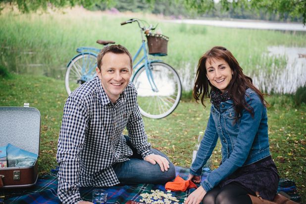 Amy & Andy’s Pre Wedding Photo Shoot at Wollaton Deer Park!