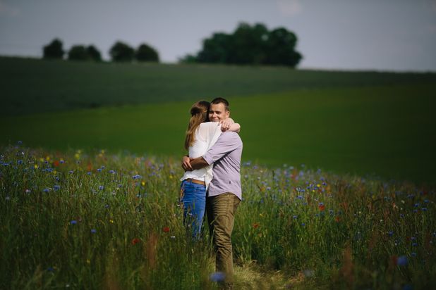 Carley & Phil’s Pre Wedding Shoot at the Cotswold Lavender Fields